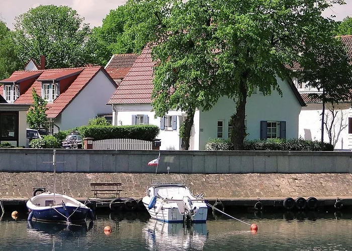 Auster, Direkt Am Alten Strom